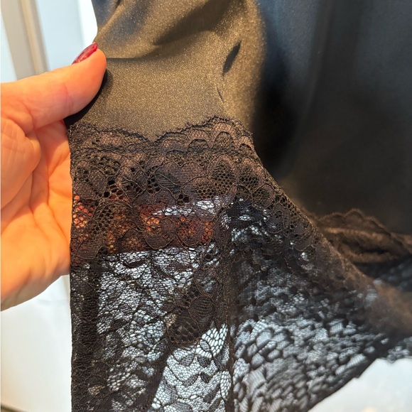 House of Harlow 1960 Black Lace Midi Skirt M, NWOT - Picture 3 of 6